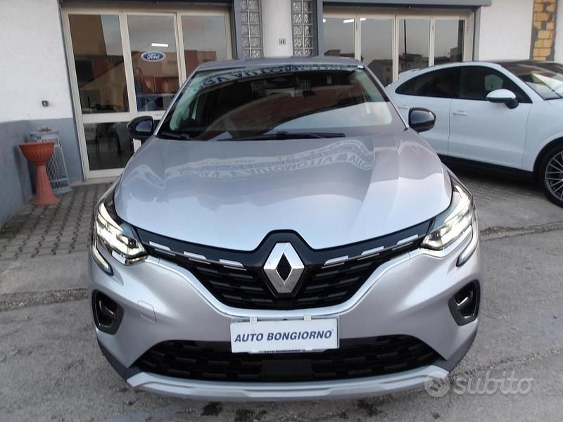 Usata Renault Captur Intens 90 CV (66 kW) 2022 Rosso SUV