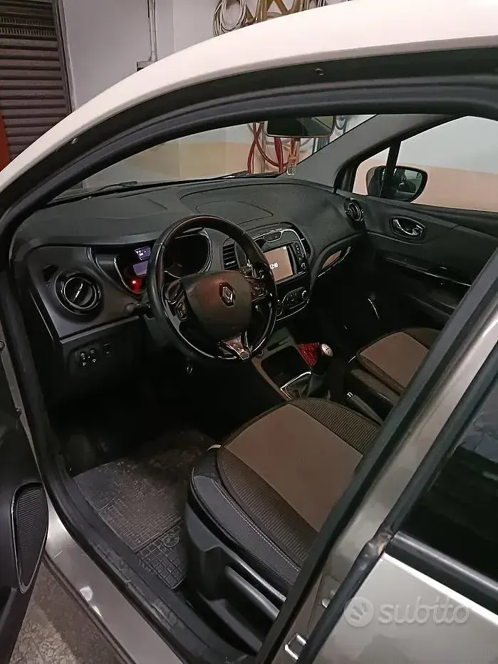 Usata Renault Captur 90 CV (66 kW) 2014 SUV