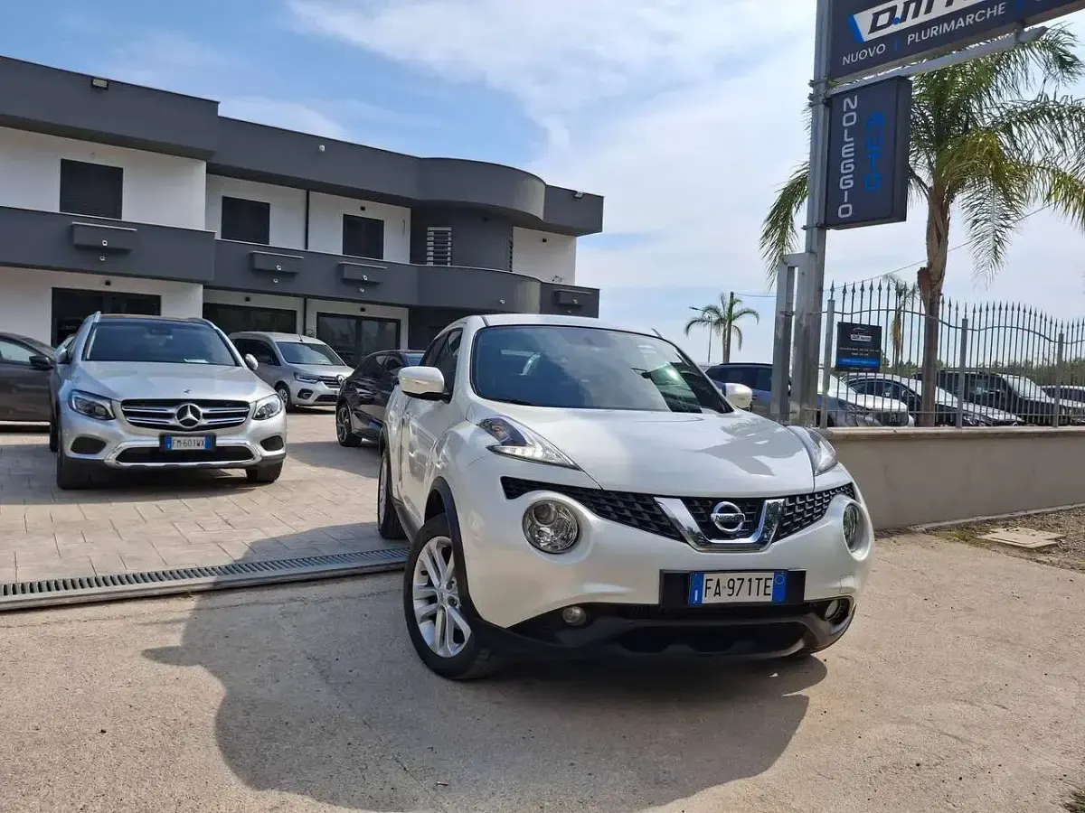 Usata Nissan Juke Tekna 110 CV (80 kW) 2015 Bianco SUV
