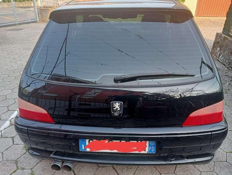 Usata Peugeot 106 118 CV (86 kW) 2002 Utilitaria