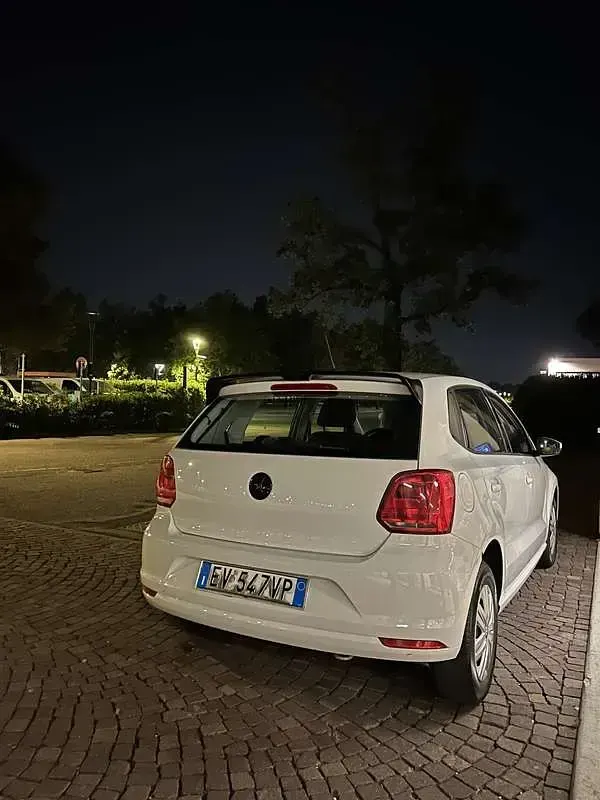 Usata VW Polo Trendline 60 CV (44 kW) 2014 Bianco Berlina