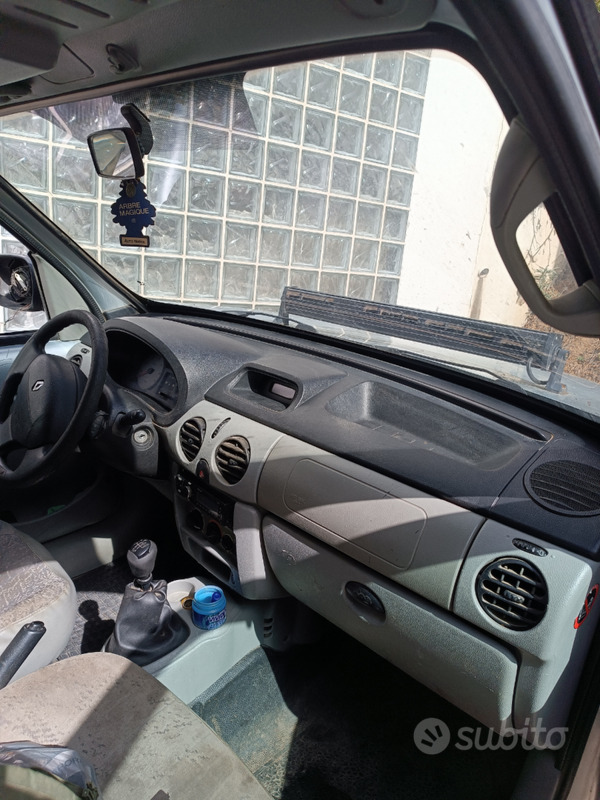 Usato 2004 Renault Kangoo Diesel (4.000 €)