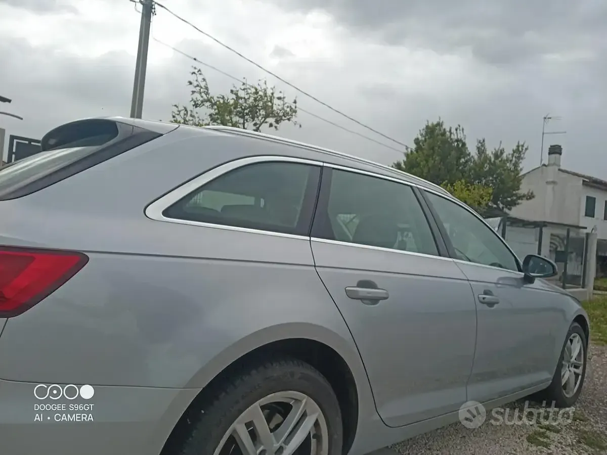 Usata Audi A4 140 CV (102 kW) 2016 Berlina