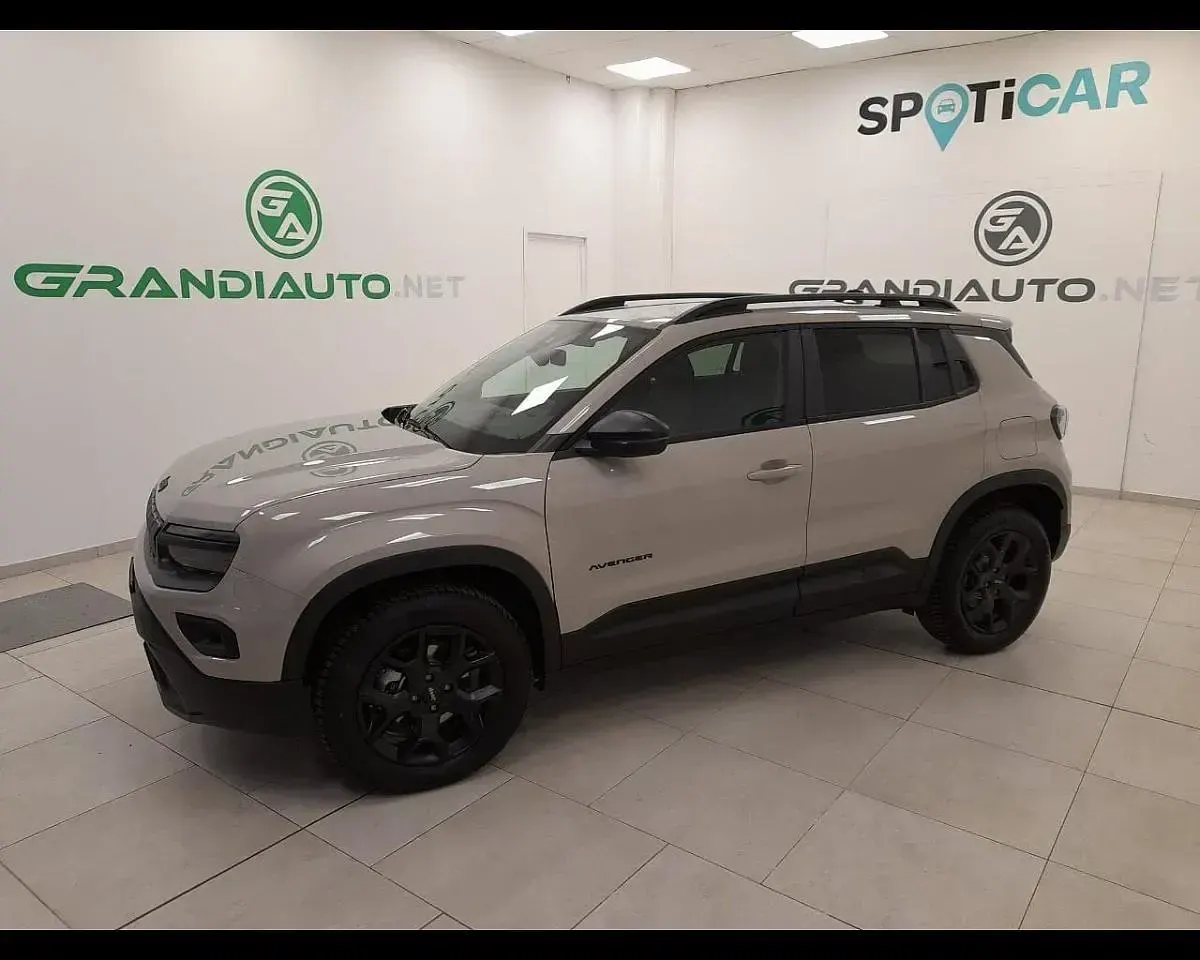 Nuova Jeep Avenger Overland 145 CV (106 kW) 2026 Grigio SUV