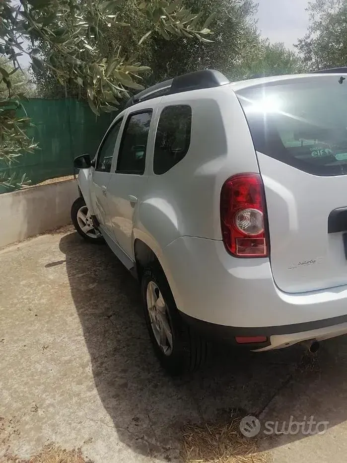 Usata Dacia Duster 105 CV (77 kW) 2012 Bianco SUV