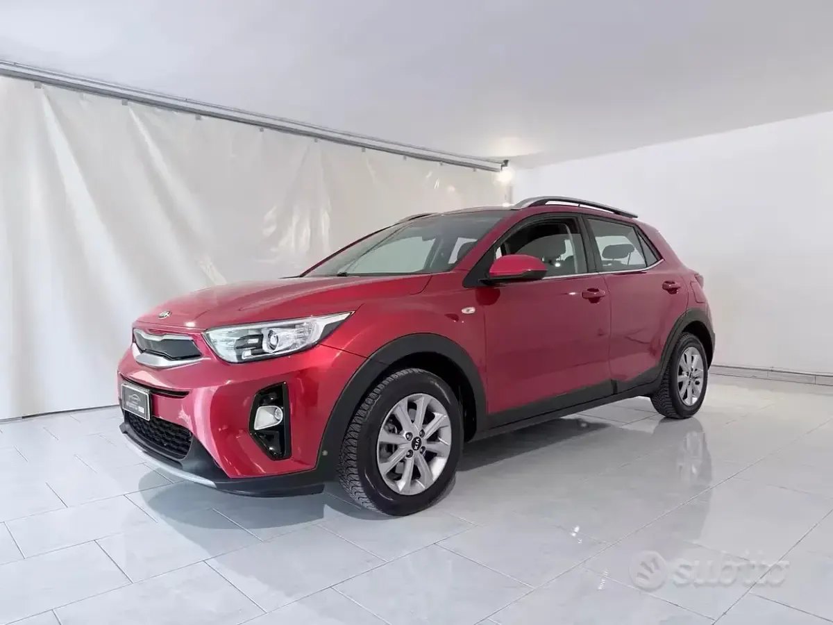 Usata Kia Stonic Style 97 CV (71 kW) 2020 Rosso SUV