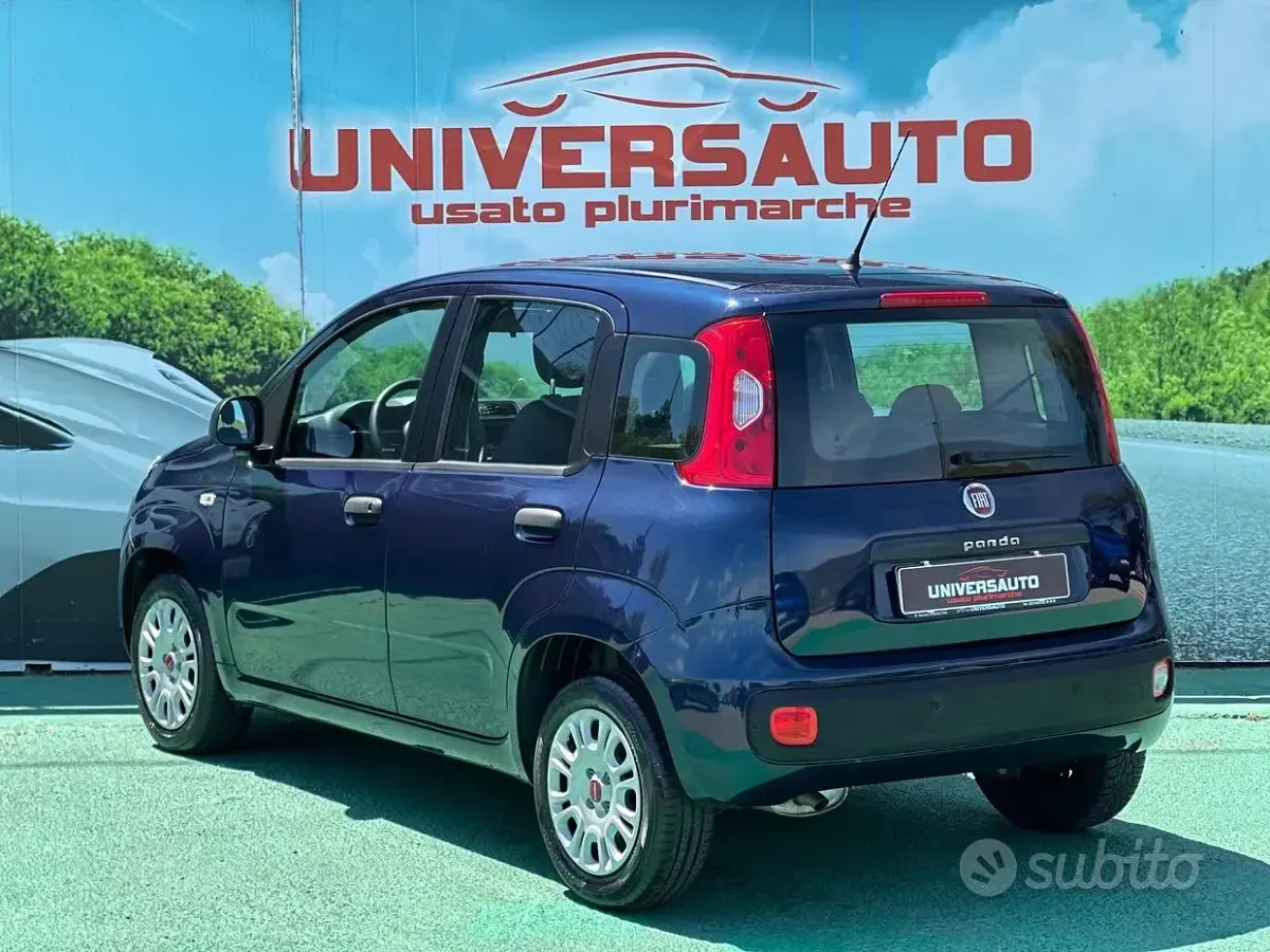 Usata Fiat Panda Easy 69 CV (50 kW) 2019 Blu Utilitaria
