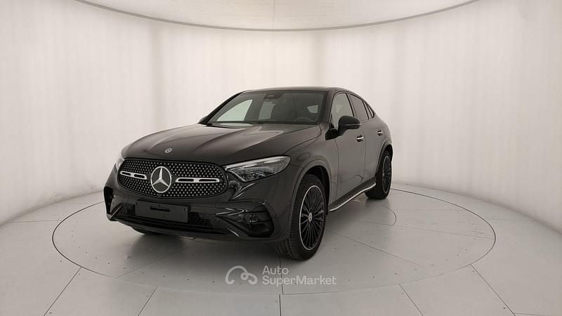 Nuova Mercedes GLC300 269 CV (197 kW) 2026 Nero Coupé