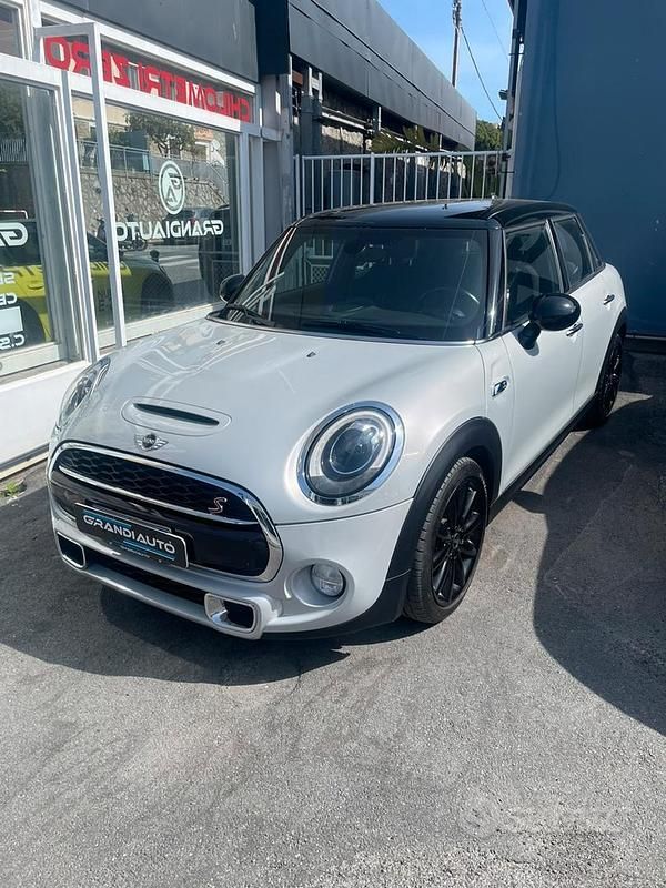 Usata Mini Cooper S Hype 190 CV (139 kW) 2018 Grigio Utilitaria