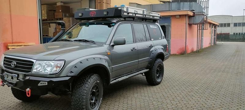 Usata Toyota Land Cruiser 250 CV (183 kW) 2000 Grigio SUV
