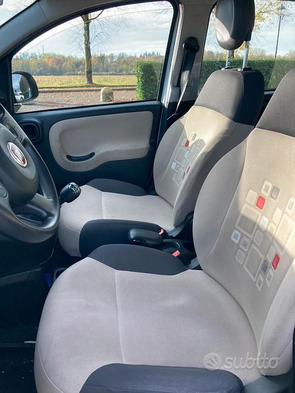 Usata Fiat Panda 75 CV (55 kW) 2015 Grigio Utilitaria