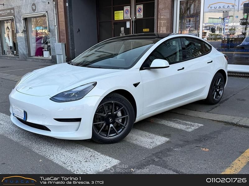 Usata Tesla Model 3 Standard Range Plus 88 kW (120 CV) 2023 Bianco Berlina