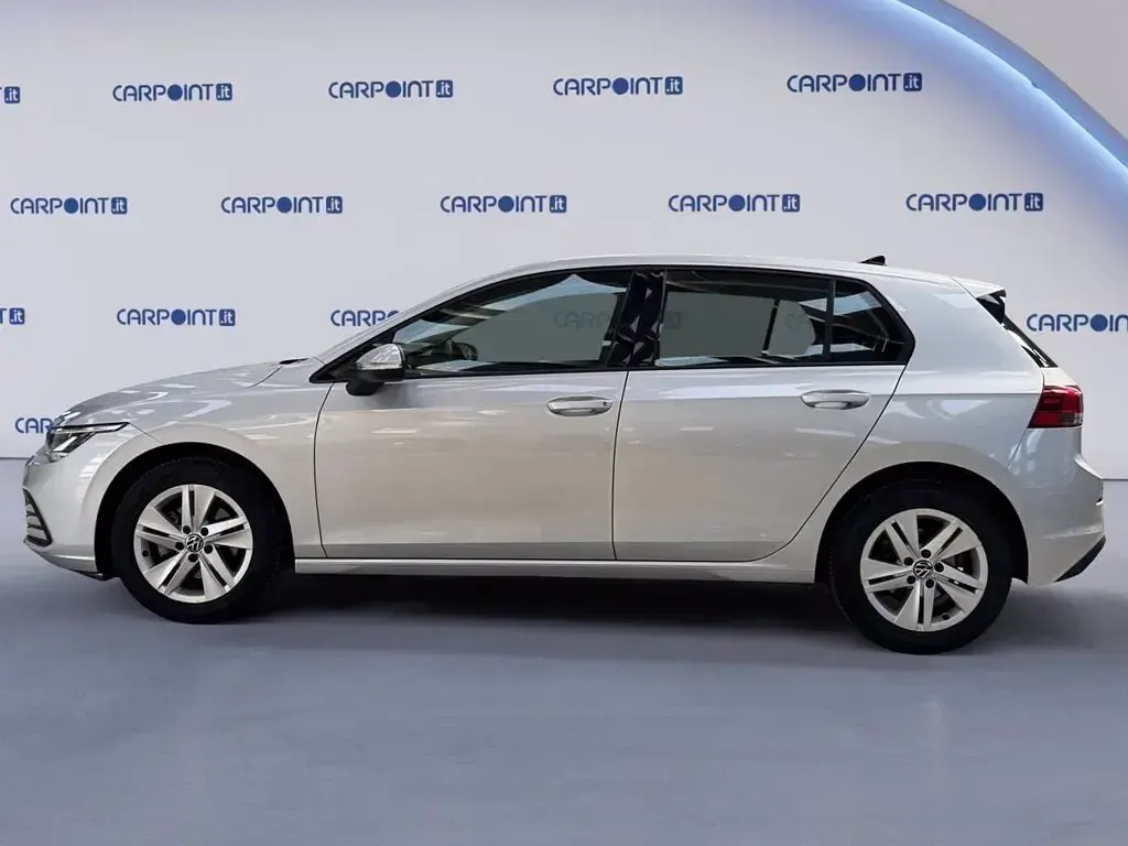 Usata VW Golf VIII Life 110 CV (80 kW) 2020 Argento Berlina