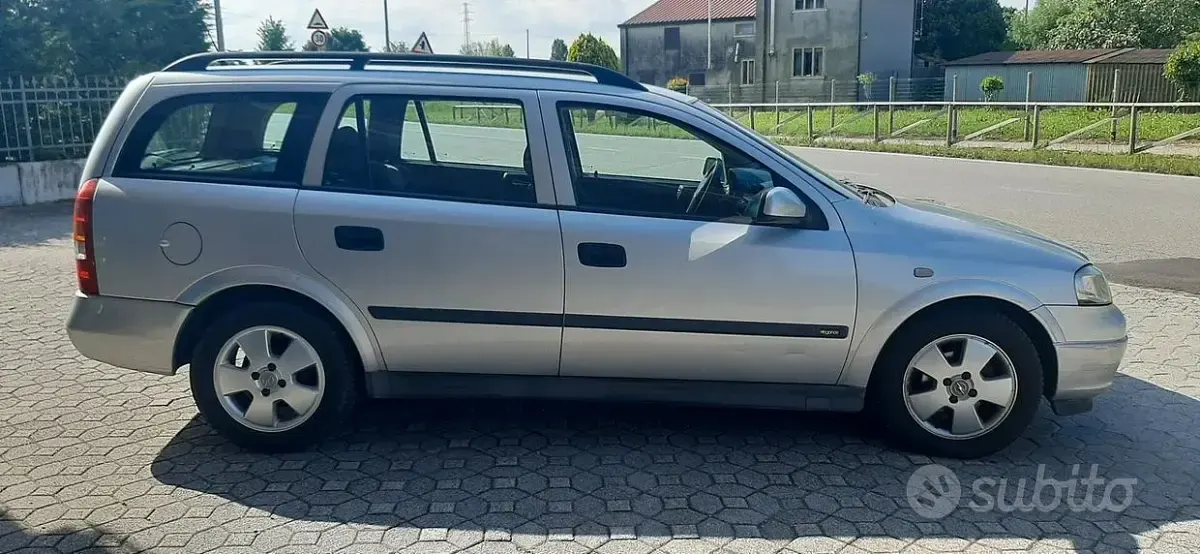 Usata Opel Astra Elegance 75 CV (55 kW) 2002 Grigio Station wagon