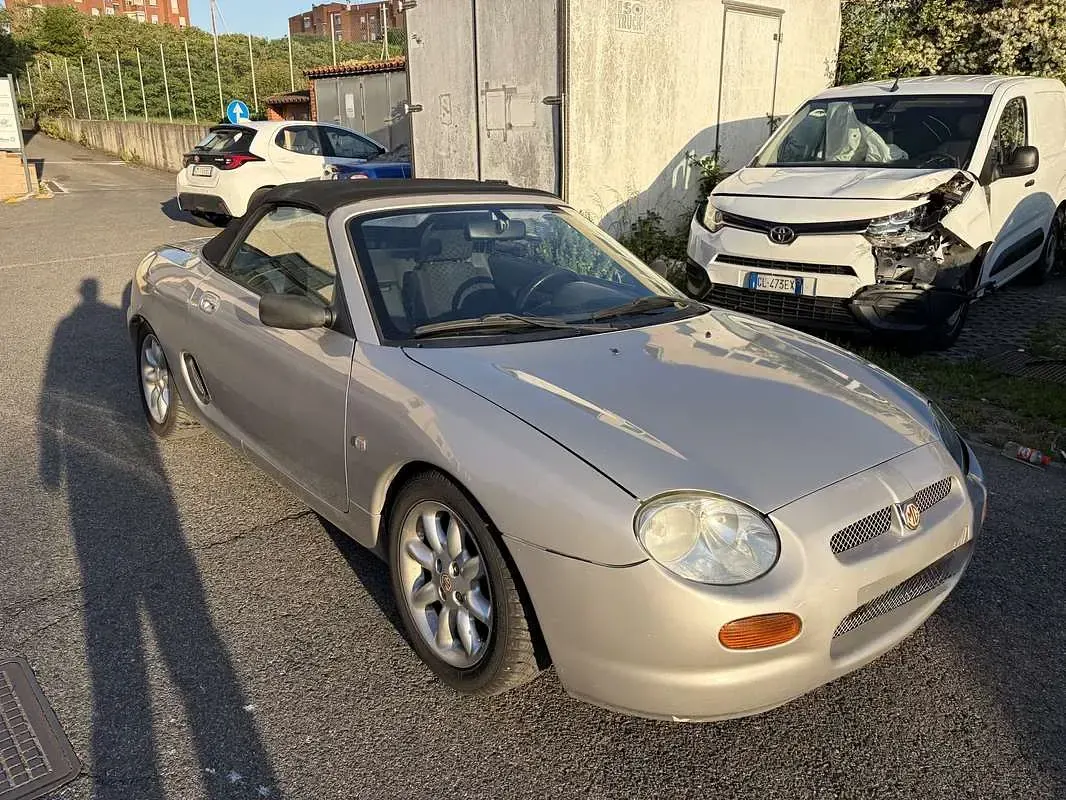 Usata MG F 120 CV (88 kW) 2001 Grigio Cabrio