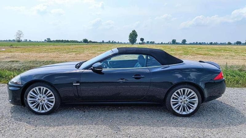 Usata Jaguar XK 385 CV (283 kW) 2010 Nero Cabrio