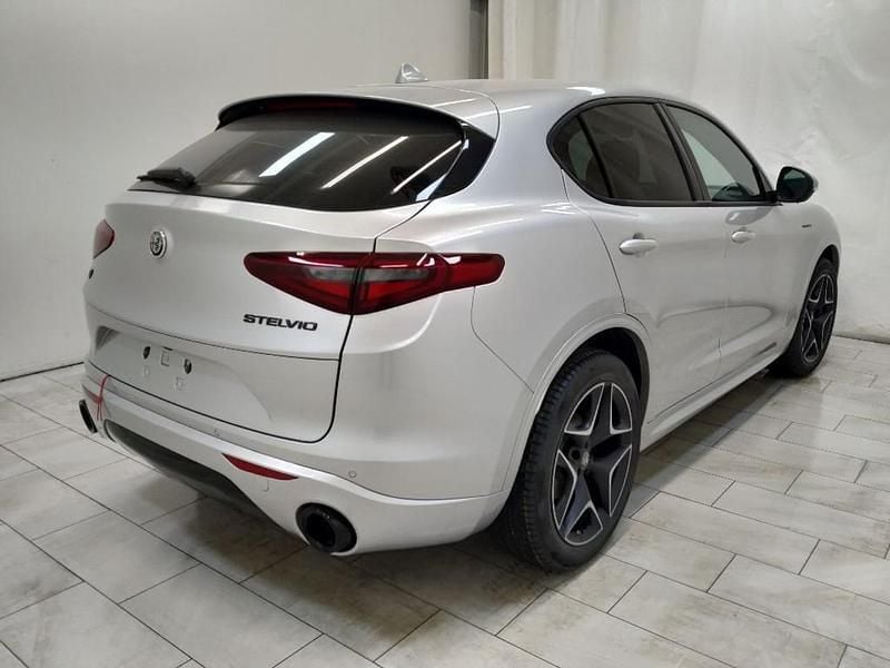 Usata Alfa Romeo Stelvio Veloce 210 CV (154 kW) 2022 Argento SUV