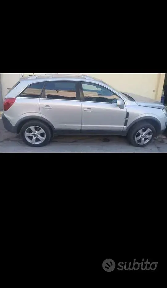 Usata Opel Antara 163 CV (119 kW) 2011 Grigio SUV