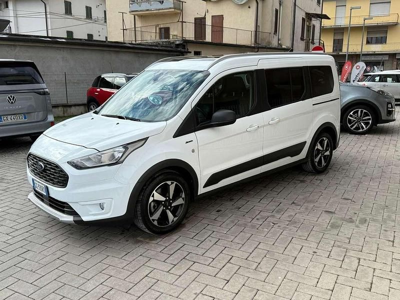 Usata Ford Tourneo Active 120 CV (88 kW) 2021 Bianco Monovolume
