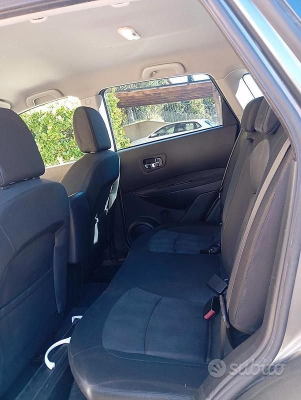 Usata Nissan Qashqai 115 CV (84 kW) 2012 Grigio SUV