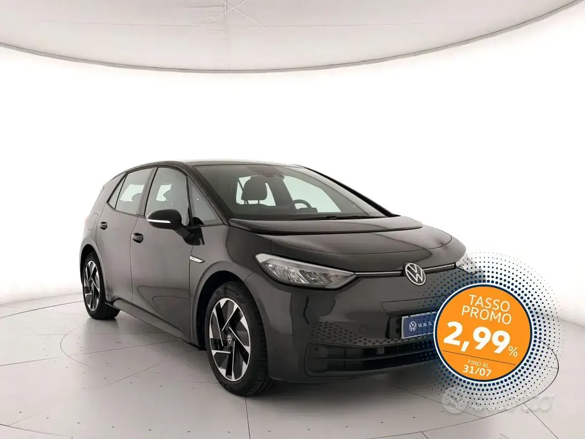 Usata VW ID.3 Pro Performance 69 kW (95 CV) 2023 Nero Utilitaria