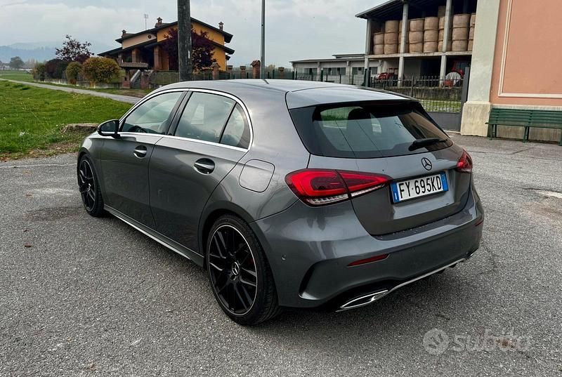 Usata Mercedes A200 150 CV (110 kW) 2018 Grigio Berlina