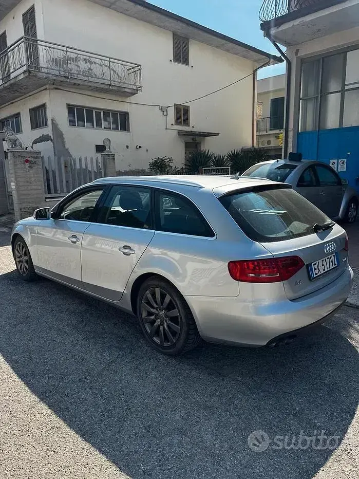 Usata Audi A4 170 CV (125 kW) 2012 Grigio Station wagon
