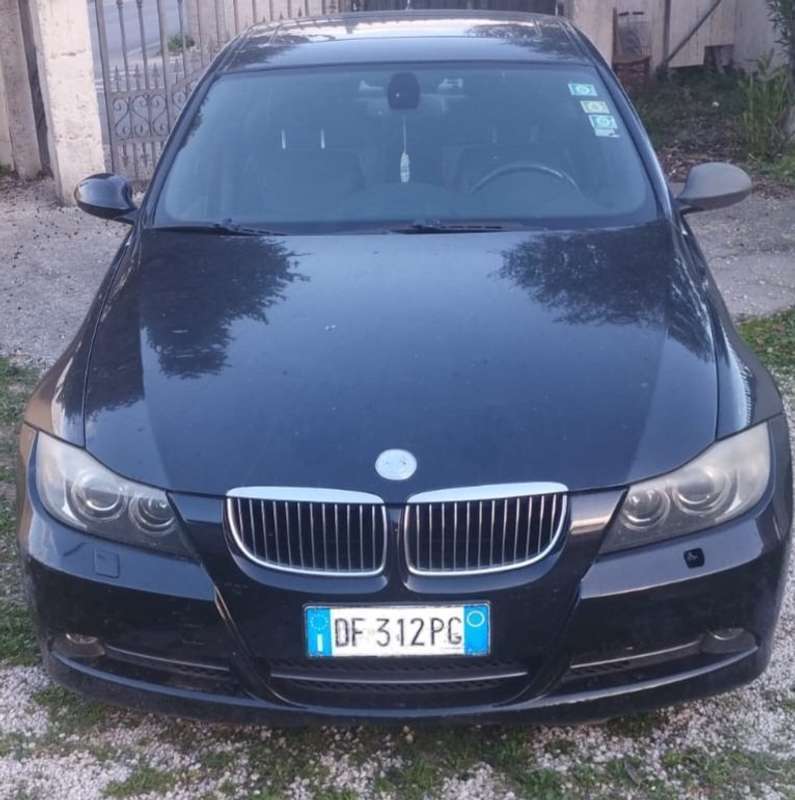 Usato 2006 BMW 330 3.0 Diesel 231 CV (2.000 €)