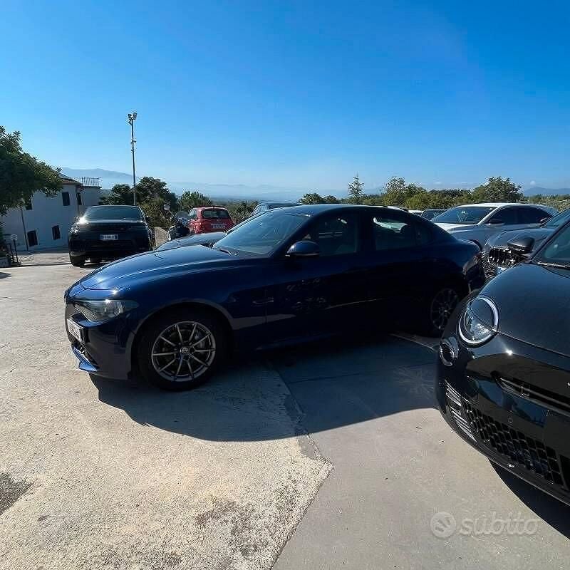 Usata Alfa Romeo Giulia Super 150 CV (110 kW) 2018 Blu Berlina