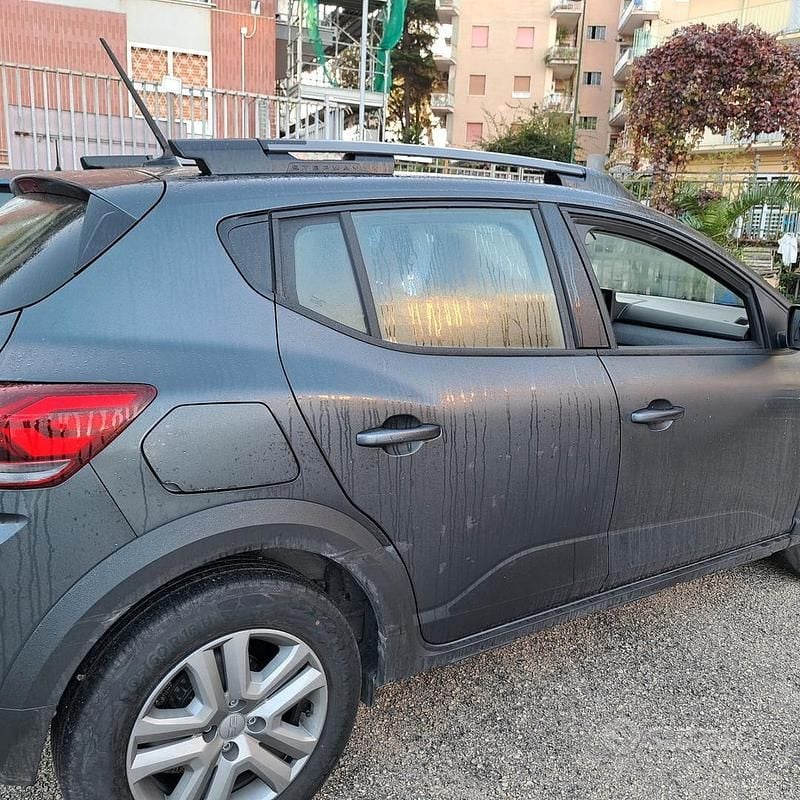 Usata Dacia Sandero Stepway 110 CV (80 kW) 2023 Grigio Utilitaria
