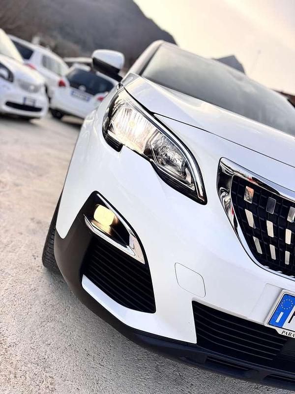 Usata Peugeot 3008 Active 131 CV (96 kW) 2019 Other SUV