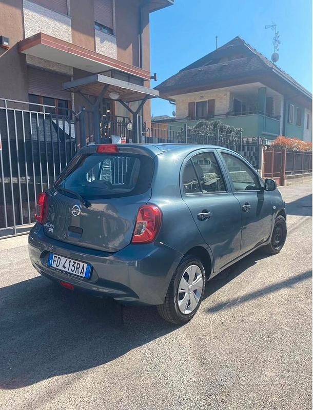 Usata Nissan Micra 80 CV (58 kW) 2015 Blu Utilitaria