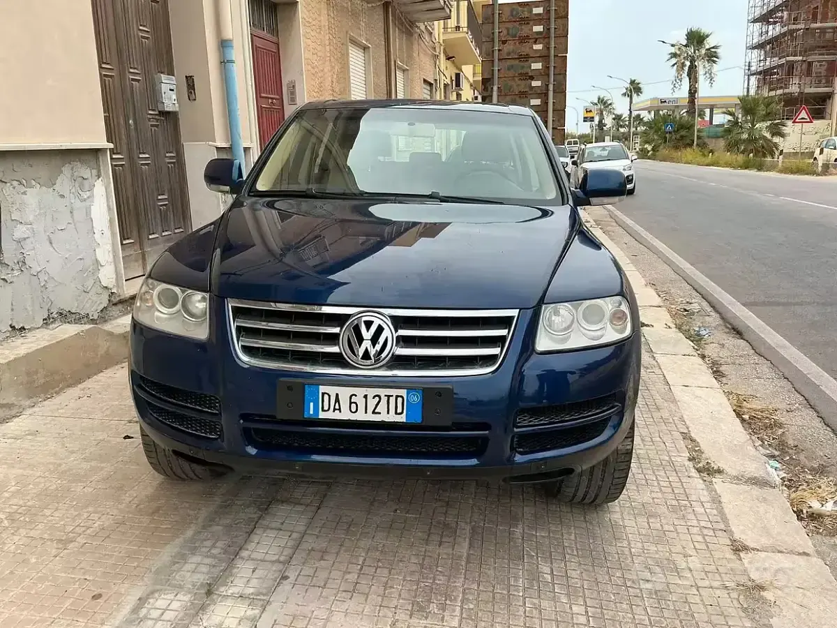 Usata VW Touareg Exclusive 174 CV (127 kW) 2006 Bluazzurro SUV
