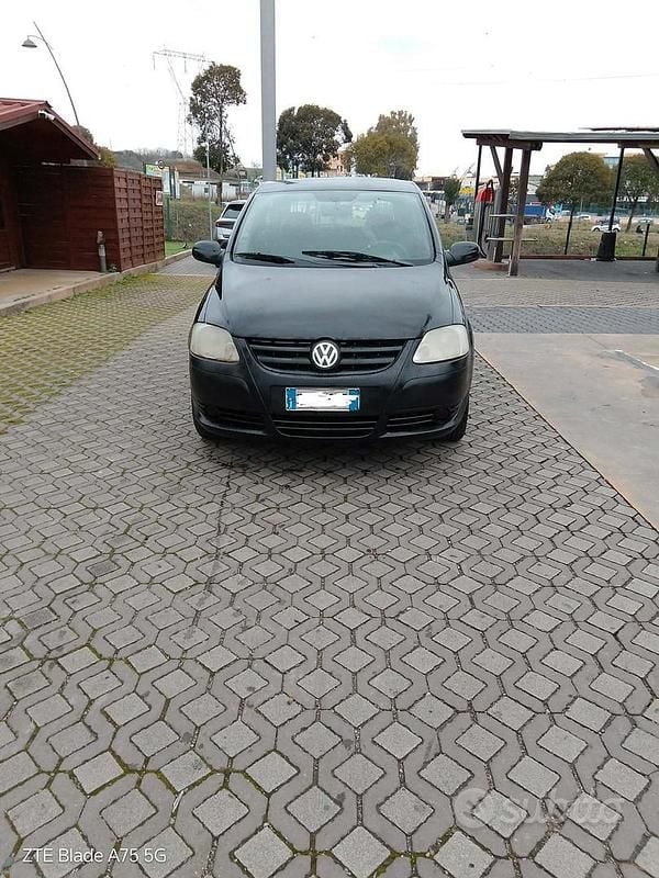 Usata VW Fox 69 CV (50 kW) 2008 Nero Utilitaria