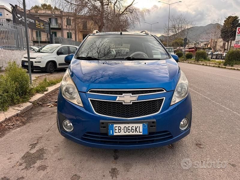 Begagnad Chevrolet Spark 68 HK (50 kW) 2010 Blå Halvkombi
