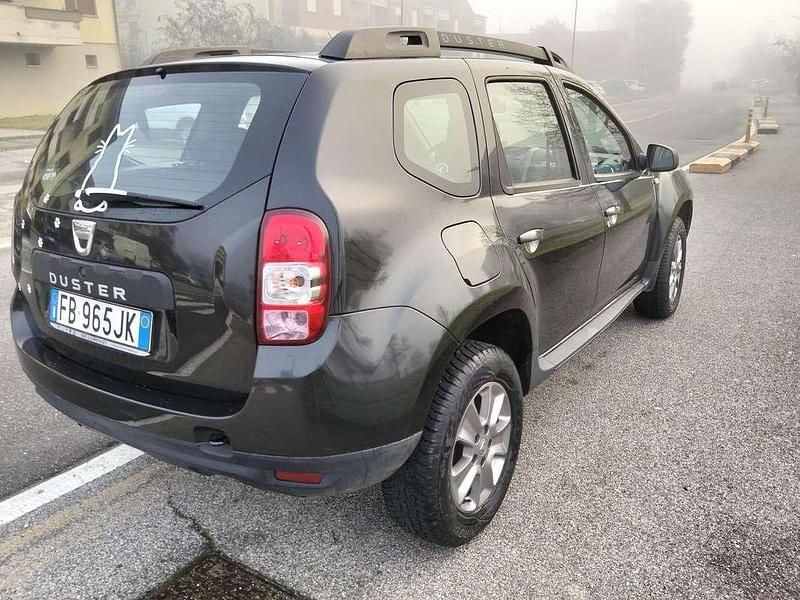 Usata Dacia Duster Ambiance 109 CV (80 kW) 2016 Nero SUV