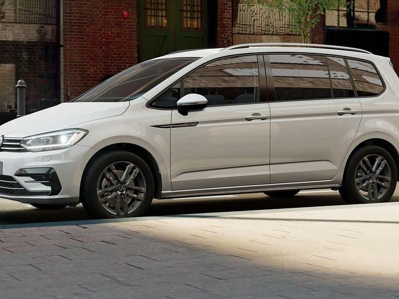 Nuova VW Touran Business 150 CV (110 kW) 2026 Pure white Monovolume