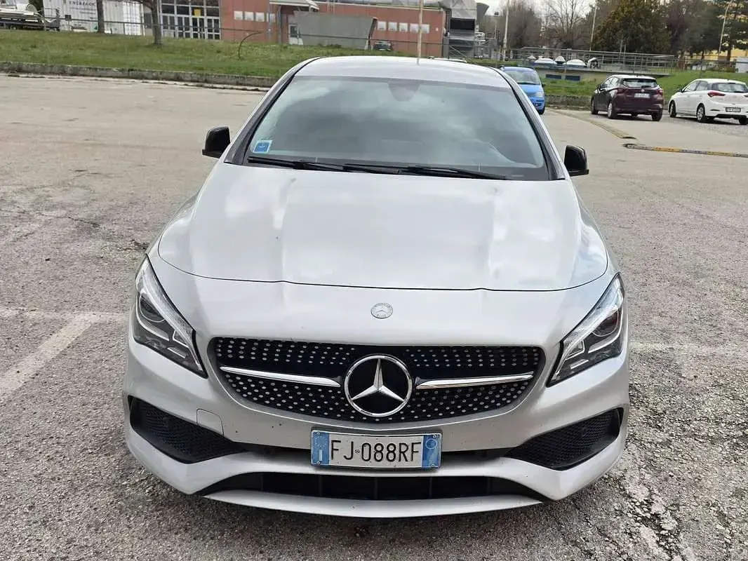 Usata Mercedes CLA200 Shooting Brake Premium 136 CV (100 kW) 2017 Station wagon