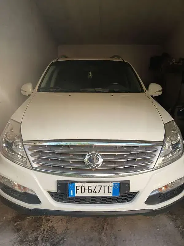 Usata SsangYong Rexton 177 CV (130 kW) 2016 Bianco SUV