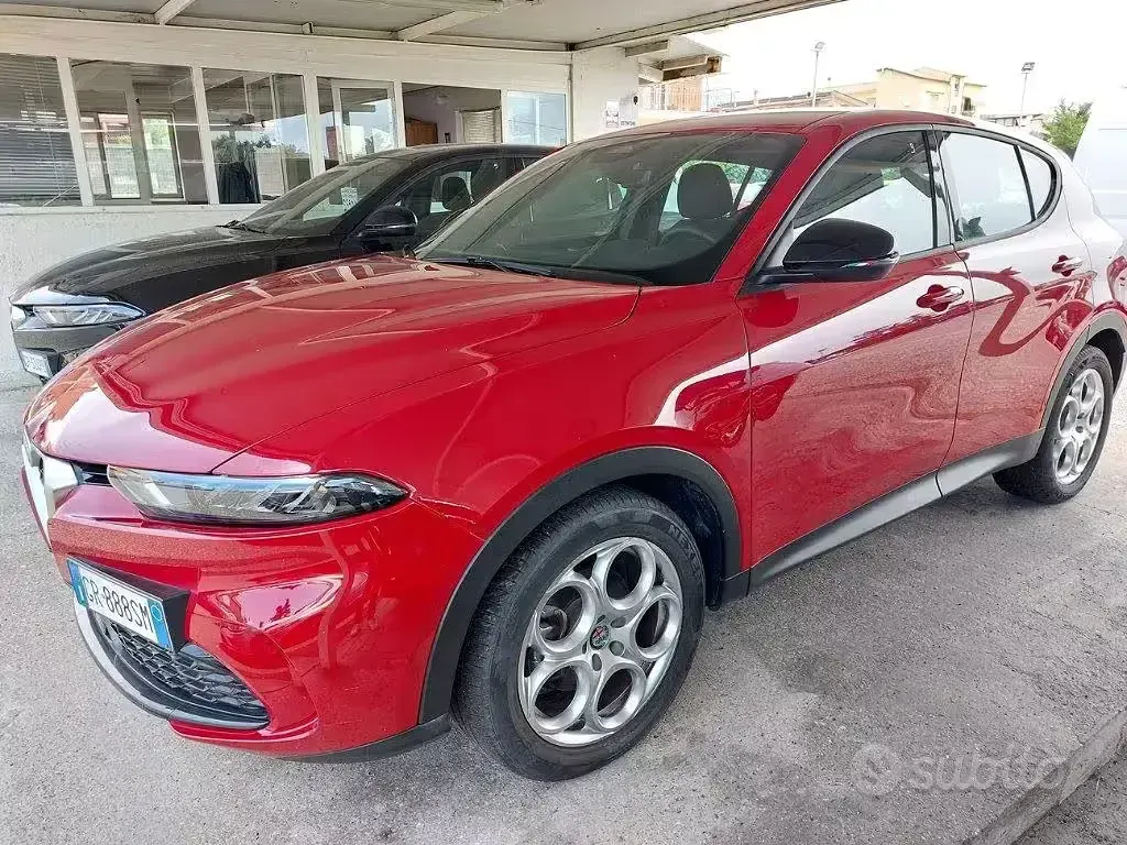 Usata Alfa Romeo Tonale Super 131 CV (96 kW) 2023 Rosso SUV