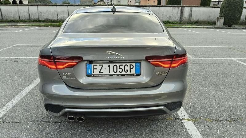 Usata Jaguar XE R-Dynamic 179 CV (131 kW) 2020 Berlina