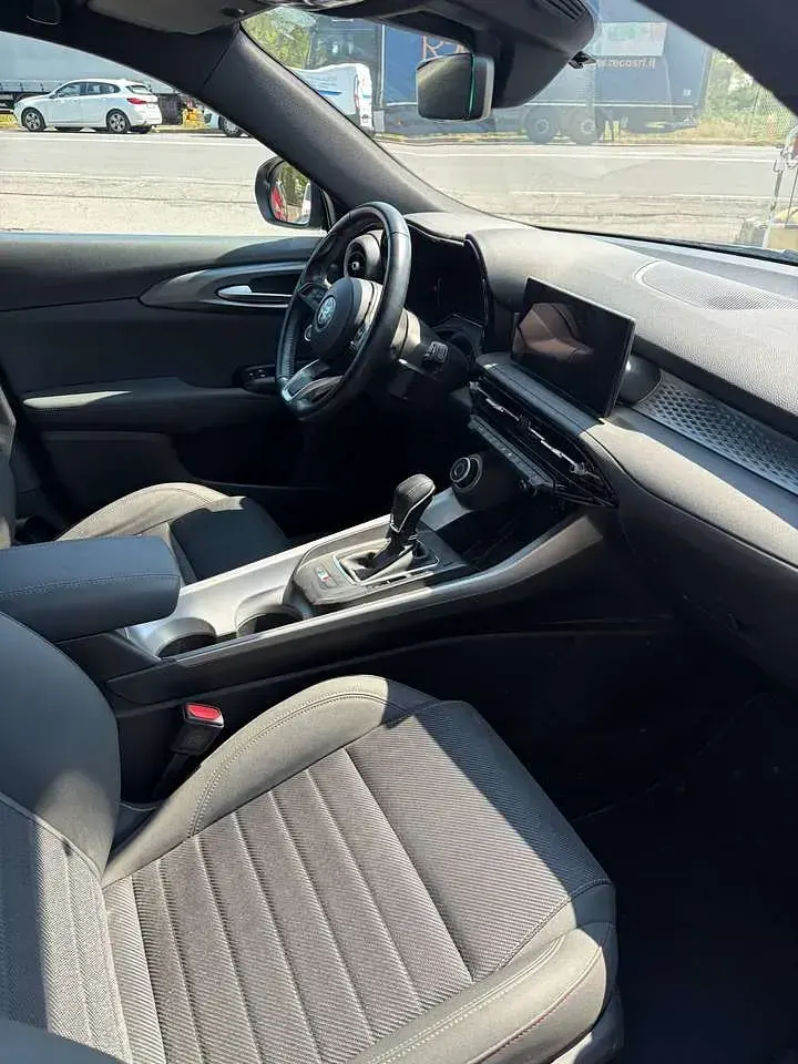 Usata Alfa Romeo Tonale Super 131 CV (96 kW) 2023 Grigio SUV