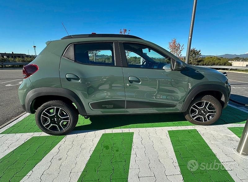 Usata Dacia Spring 33 kW (45 CV) 2023 Verde Utilitaria