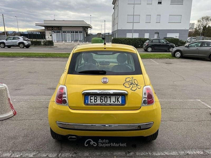 Usata Fiat 500 Pop 69 CV (50 kW) 2010 Giallo pastrello Utilitaria