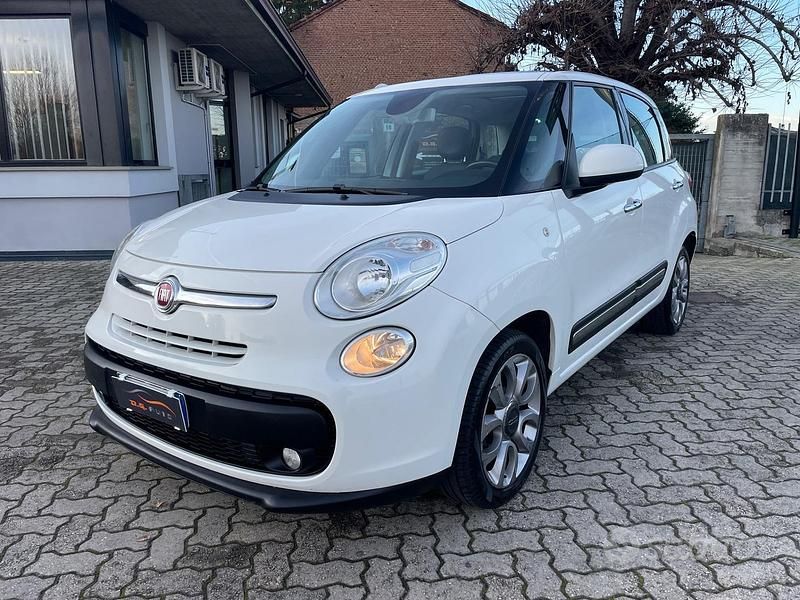 Usata Fiat 500L Lounge 120 CV (88 kW) 2015 Bianco Monovolume