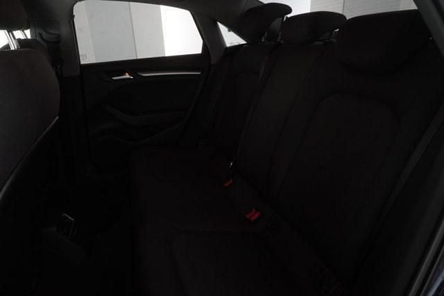 Usata Audi A3 Admired 184 CV (135 kW) 2020 Vari colori Berlina