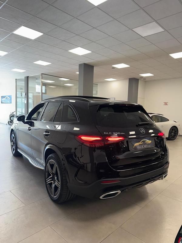 Usata Mercedes GLC300 AMG Line Premium Plus 269 CV (197 kW) 2023 Nero SUV