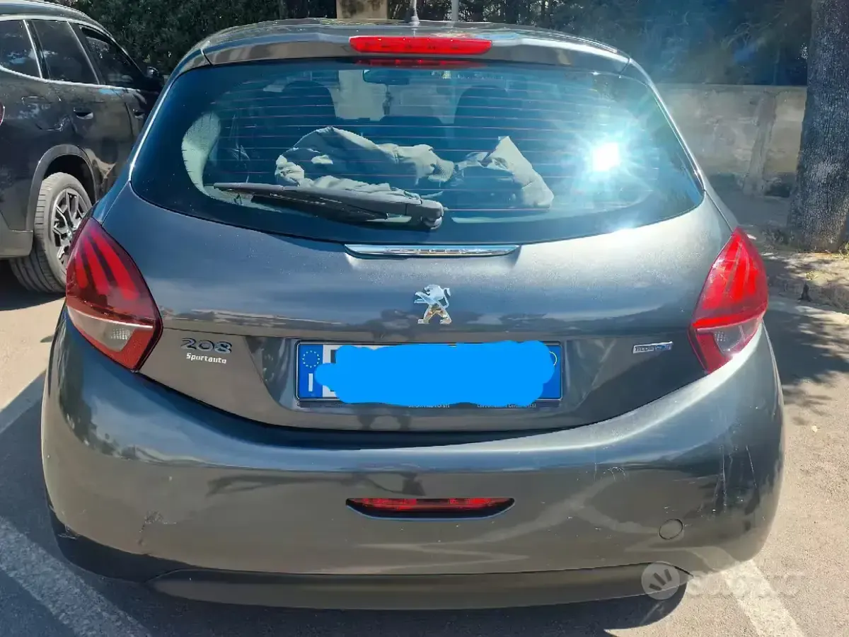 Usata Peugeot 208 Active 75 CV (55 kW) 2016 Grigio Utilitaria