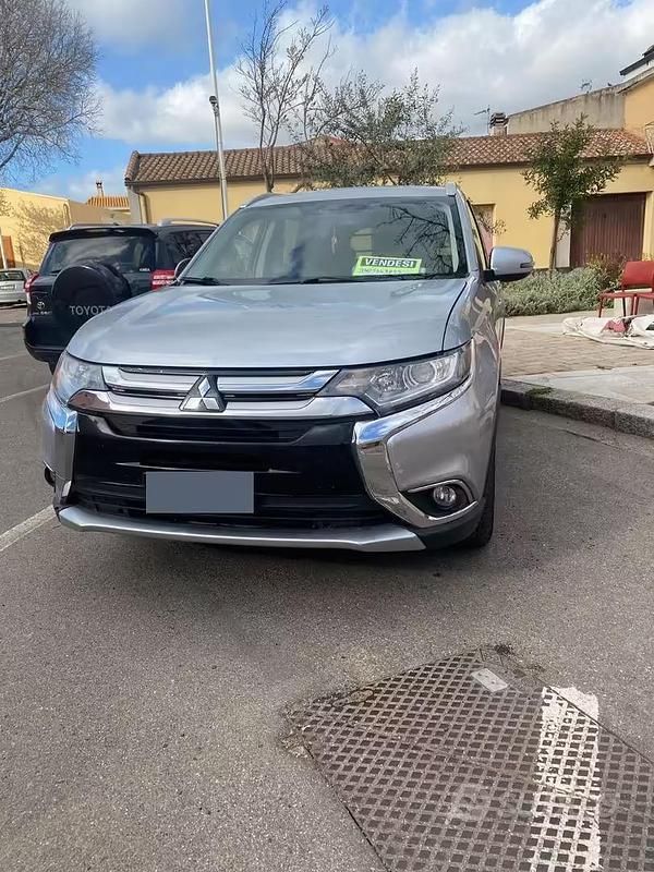 Usata Mitsubishi Outlander 150 CV (110 kW) 2016 SUV