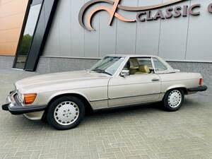 Usata Mercedes 560 230 CV (169 kW) 1989 Argento Cabrio